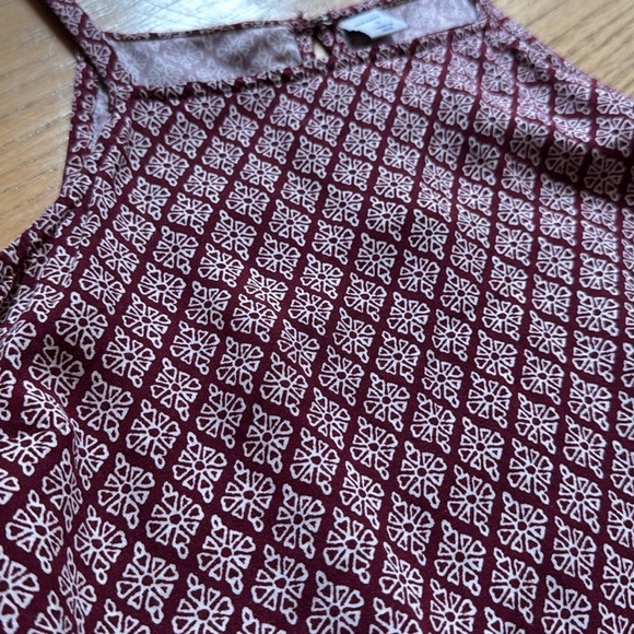 Old navy tank top - Picture 3 of 8